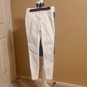 White Hollister Skinny Jeans 3S
